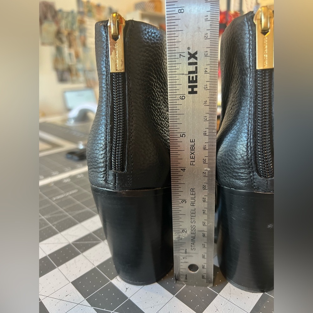 Vince Camuto Black Leather boots size 11 - Picture 3 of 9